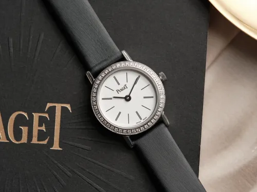 PIAGET ALTIPLANO Series Women's Mini Diamond Set Quartz Watch