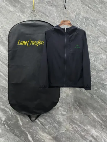 Arcteryx New Couple Hooded Sports Jacket Lightweight Jacket Sunscreen Jacket