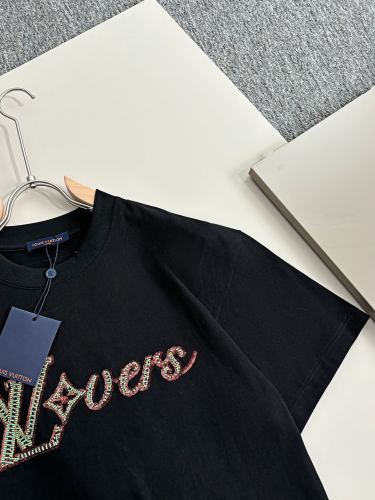 Louis Vuitton New Fashion Heavy Industry Bead Logo Casual Short Sleeved T-shirt