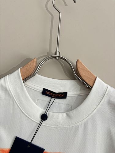 Louis Vuitton New Personalized Logo Hot Diamond Print Versatile Short Sleeve T-shirt