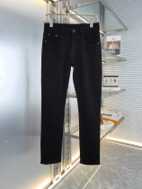 Burberry New Spring/Summer Classic Hardware Battle Horse Slimming Small Leg Jeans