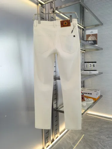 Moncler New Spring/Summer Classic Hardware Logo Slimming Small Leg Jeans