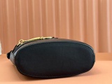 Gucci New Extra Large Half Horseclip Bucket Bag Shoulder Bag Size: 18.5x20x8.5CM
