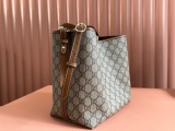 Gucci Classic GG Canvas Tote Bag Diagonal Cross Tote Bag Size: 25x25x15.5 CM
