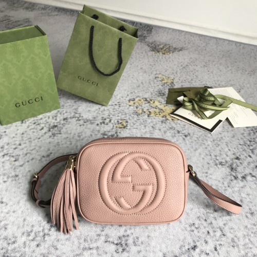 Gucci Classic Embossed GG Camera Bag Crossbody Bag Size: 21x15x7 CM