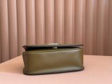 Gucci New Classic Mini Cross Bag Size: 21.5 x 11 x 8 CM
