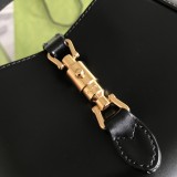 Gucci Golden Lock Half Moon Underarm Bag Diagonal Shoulder Bag Size: 19x13x3CM