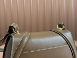 Gucci New Classic Mini Cross Bag Size: 21.5 x 11 x 8 CM