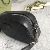 Gucci Classic Logo Printed Camera Bag Crossbody Bag Size: 24x15x7.5 CM