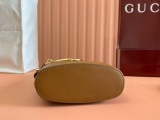 Gucci New Extra Large Half Horseclip Bucket Bag Shoulder Bag Size: 18.5x20x8.5CM