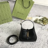 Gucci Golden Lock Half Moon Underarm Bag Diagonal Shoulder Bag Size: 19x13x3CM
