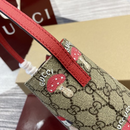 Gucci Classic Dog Printed Canvas Bucket Bag Handbag Size: 18.5x16.5x7.5CM