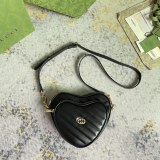 Gucci Fashion Interlocking G-Heart Cross Shoulder Bag Size: 20x17.5x6.5CM