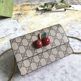 Gucci Classic Logo 3D Cherry Chain Canvas Bag Crossbody Bag Size: 16.5x10x4.5CM