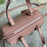 Gucci Classic Embossed GG Shoulder Cross Bag Handbag Size: 16x11x9CM