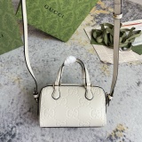 Gucci Classic Embossed GG Shoulder Cross Bag Handbag Size: 16x11x9CM