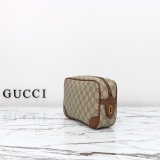 Gucci Classic GG Emblem Shoulder Bag Diagonal Span Bag Size: 22x14x6CM