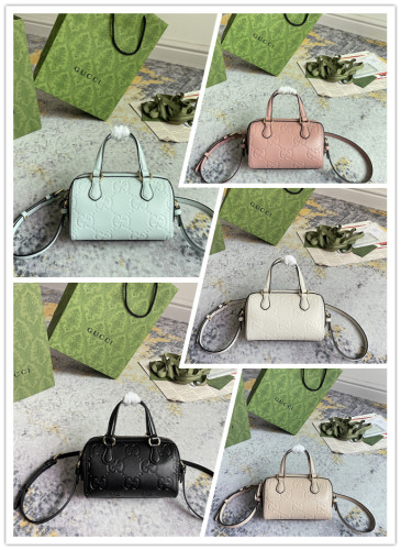 Gucci Classic Embossed GG Shoulder Cross Bag Handbag Size: 16x11x9CM