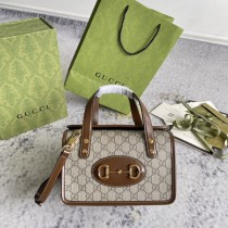 Gucci Retro Horseneck Buckle Shoulder Bag Diagonal Cross Handbag Size: 23x16x12CM