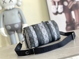 Louis Vuitton Fashion City Keepall Toothbrush Embroidered Leather Handbag Shoulder Bag Size: 27x17x13CM