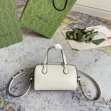 Gucci Classic Embossed GG Shoulder Cross Bag Handbag Size: 16x11x9CM