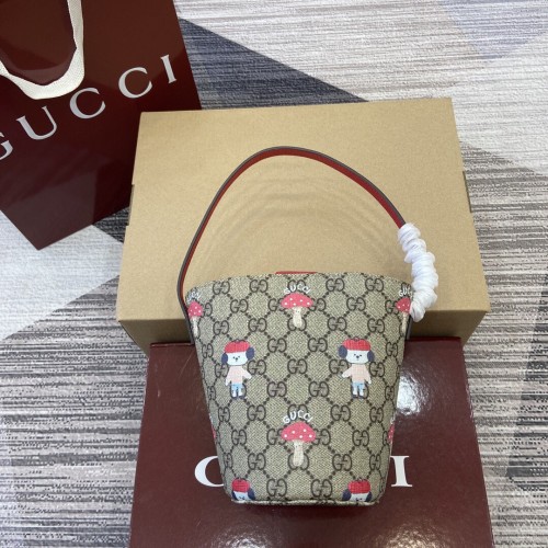 Gucci Classic Dog Printed Canvas Bucket Bag Handbag Size: 18.5x16.5x7.5CM