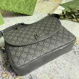 Gucci Classic Logo Printed Flip Cover Postman Bag Single Shoulder Crossbody Bag Size: 27x20x7CM