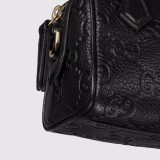 Gucci Classic GG Embossed Cross Shoulder Chain Bag Size: 16.5x10x8CM