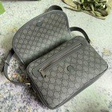 Gucci Classic Logo Printed Flip Cover Postman Bag Single Shoulder Crossbody Bag Size: 27x20x7CM