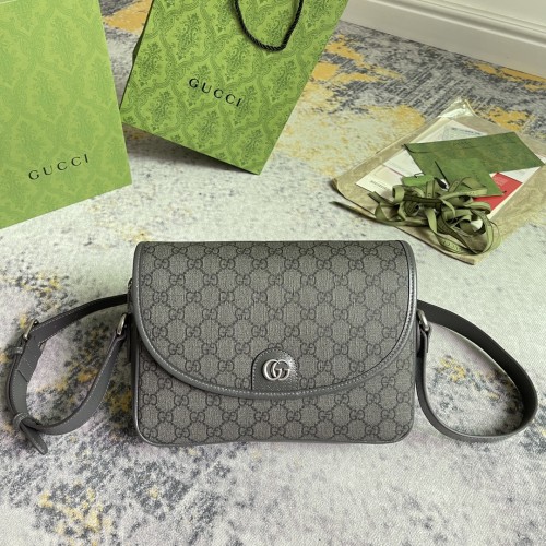 Gucci Classic Logo Printed Flip Cover Postman Bag Single Shoulder Crossbody Bag Size: 27x20x7CM