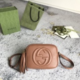Gucci Classic Embossed GG Camera Bag Crossbody Bag Size: 21x15x7 CM