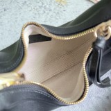 Gucci Attache Detachable Ribbon Dumpling Bun Diagonal Shoulder Bun Size: 23x22x5CM