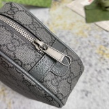 Gucci Classic Logo Makeup Bag Size: 23.5x14.5x6.5CM