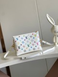 Louis Vuitton Classic Logo Printed Lock Chain Handbag Crossbody Bag Size: 20x12x26CM