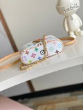 Louis Vuitton Classic Logo Printed Lock Chain Handbag Crossbody Bag Size: 19x11.5x6.5CM