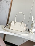 Louis Vuitton Fashion Sheepskin Handbag Crossbody Bag Size: 28x17x12CM