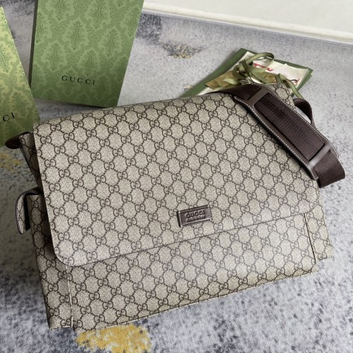 Gucci Classic Full Logo Flip Mommy Bag Single Shoulder Crossbody Bag Size: 44x28x14CM