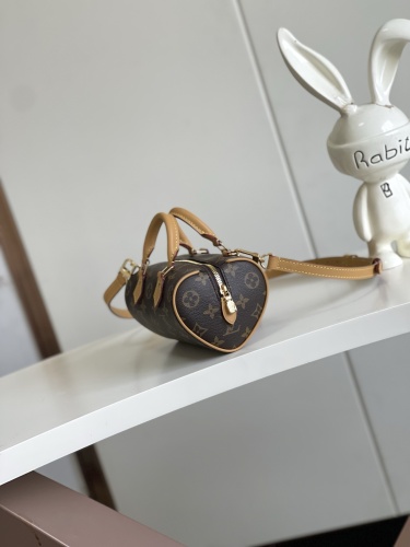 Louis Vuitton Mini Classic Logo Handbag Single Shoulder Crossbody Bag Size: 10.5x11.5x18CM