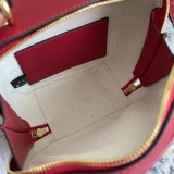 Gucci Blondie Round Double G Shoulder Diagonal Cross Handbag Size: 17x15x9CM