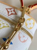 Louis Vuitton Classic Logo Printed Lock Chain Handbag Crossbody Bag Size: 19x11.5x6.5CM