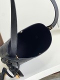 Louis Vuitton Simple Logo Embossed Lock Bucket Bag Shoulder Bag Size: 18x12x16CM