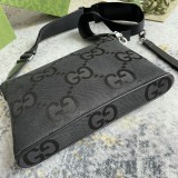 Gucci Classic Logo Printed Postman Bag Diagonal Span Bag Size: 30x24x5CM