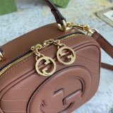 Gucci Blondie Round Double G Shoulder Diagonal Cross Handbag Size: 17x15x9CM