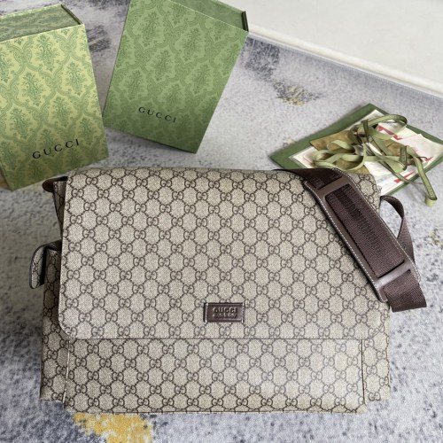 Gucci Classic Full Logo Flip Mommy Bag Single Shoulder Crossbody Bag Size: 44x28x14CM