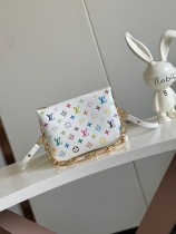 Louis Vuitton Classic Logo Printed Lock Chain Handbag Crossbody Bag Size: 20x12x26CM