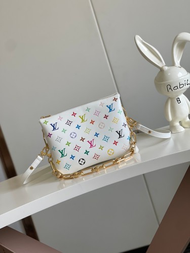 Louis Vuitton Classic Logo Printed Lock Chain Handbag Crossbody Bag Size: 20x12x26CM