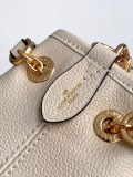 Louis Vuitton Classic Logo Embossed Bundle Shoulder Bag Size: 28x20x11.5CM