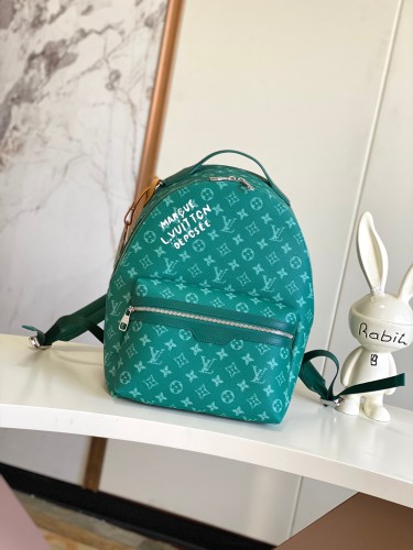 Louis Vuitton Discovery Backpack Logo Claw Print Backpack Size: 29x38x20CM