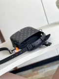 Louis Vuitton Mini Montsouris Flip up Postman Bag Crossbody Bag Size: 20x17x7CM