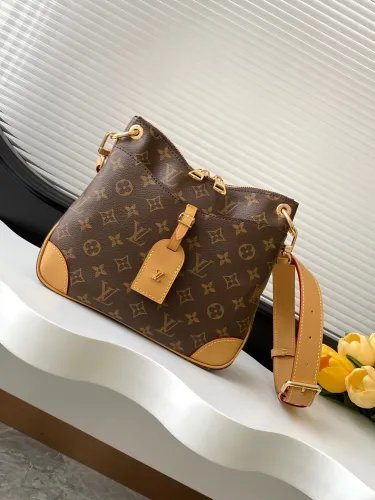 Louis Vuitton Fashion Retro Logo Shoulder Bag